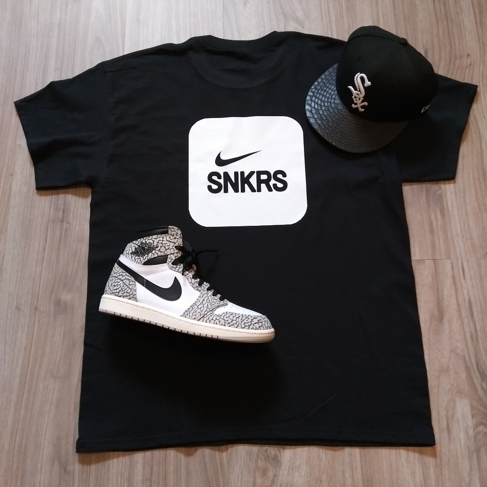 DOPE SNKRS App T-shirt Size Large